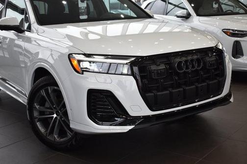 2026 Audi Q7 45 Premium