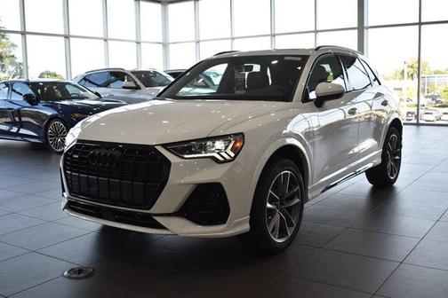 2025 Audi Q3 Premium 45 TFSI S line quattro Tiptronic