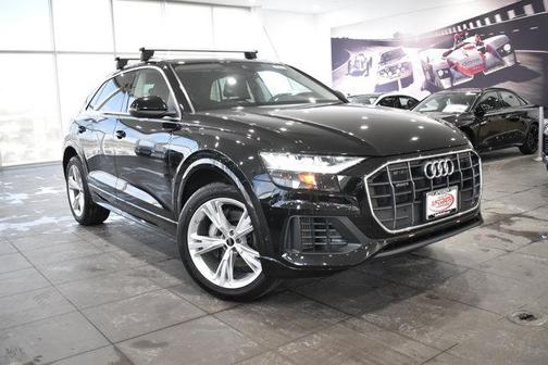2023 Audi Q8 55 Premium Plus