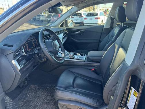 2023 Audi Q8 55 Premium Plus