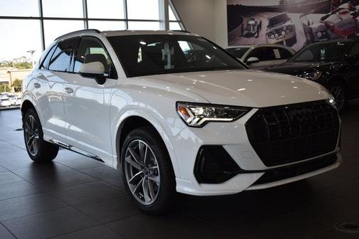2025 Audi Q3 Premium 45 TFSI S line quattro Tiptronic