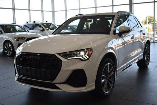 2025 Audi Q3 Premium 45 TFSI S line quattro Tiptronic