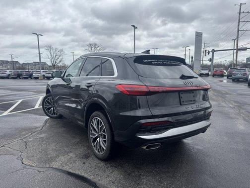 2025 Audi Q5 Premium Plus TFSI quattro S tronic