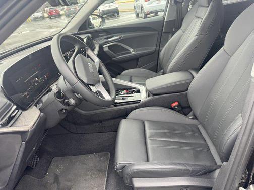 2025 Audi Q5 Premium Plus TFSI quattro S tronic