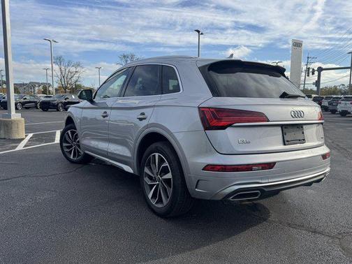 2022 Audi Q5 45 S line Premium Plus