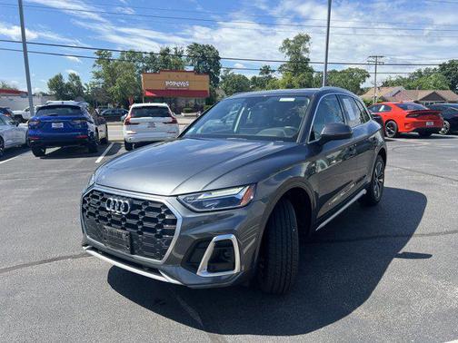 2022 Audi Q5 45 S line Premium Plus