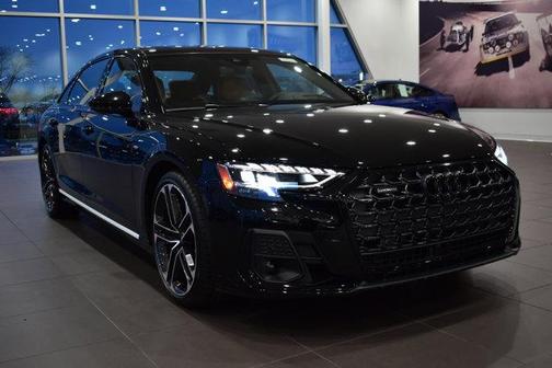 2025 Audi A8 L 55 TFSI quattro Tiptronic