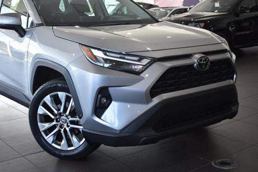 2022 Toyota RAV4 XLE Premium