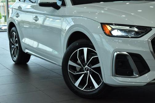 2023 Audi Q5 45 S line Premium Plus