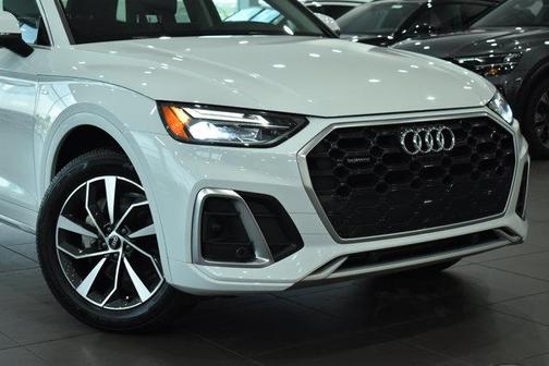 2023 Audi Q5 45 S line Premium Plus