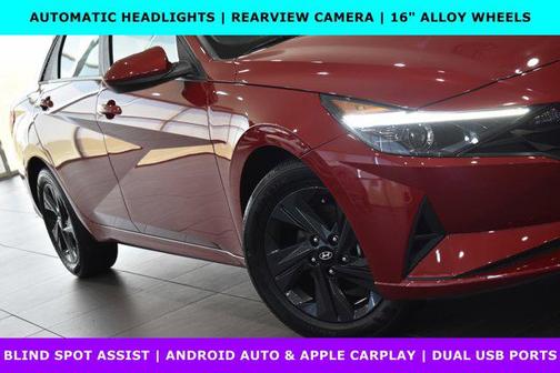 2023 Hyundai ELANTRA SEL