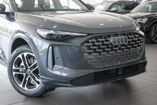 2025 Audi Q5 Premium