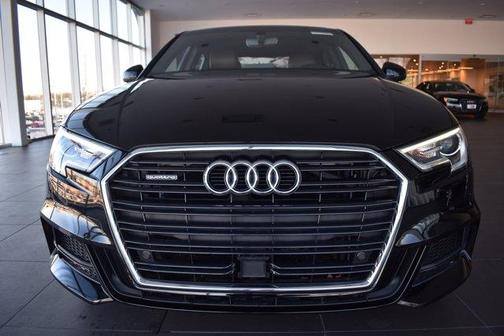 Photo 2 of 28 of 2018 Audi A3 2.0T Premium