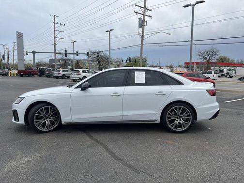 2023 Audi S4 Premium Plus TFSI quattro Tiptronic