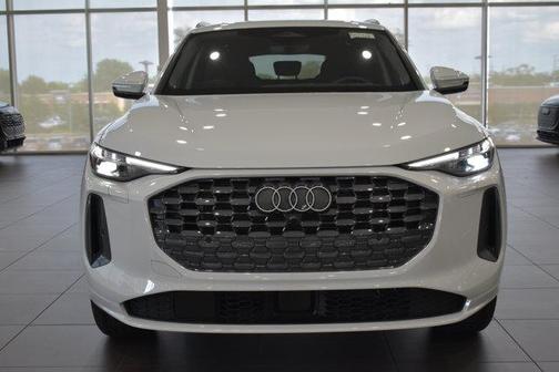 2025 Audi Q5 Premium Plus