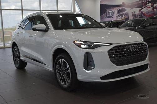 2025 Audi Q5 Premium Plus