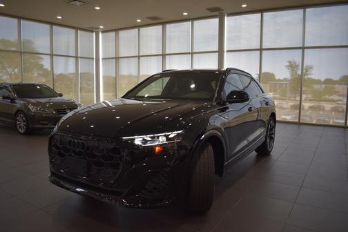 Mythos Black Metallic 2026 Audi Q8 55 Premium Plus