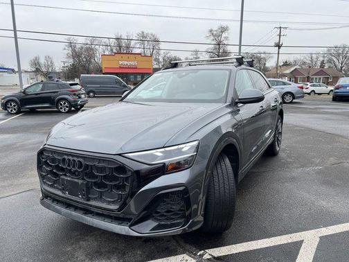 2025 Audi Q8 55 Premium Plus