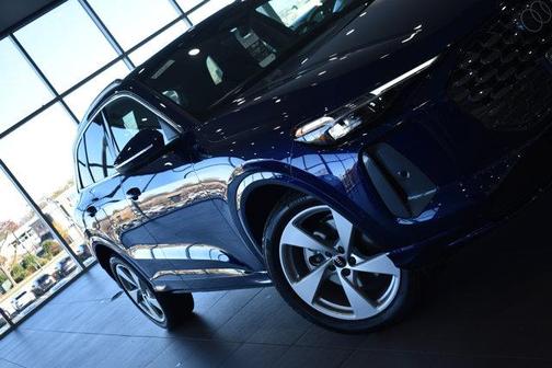 2025 Audi Q5 Premium Plus