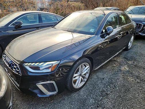 2023 Audi A4 45 S line Premium Plus