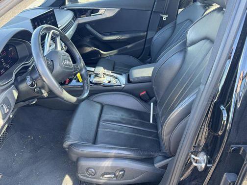 2023 Audi A4 45 S line Premium Plus