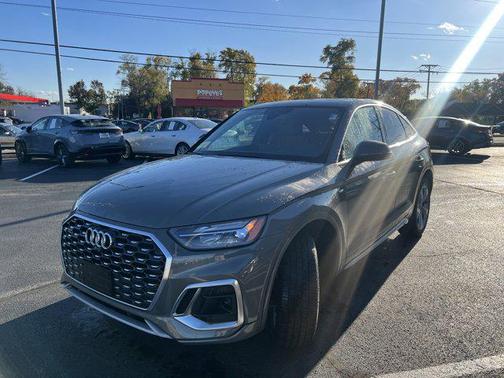 2023 Audi Q5 45 S line Premium Plus