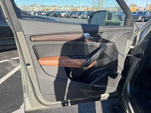 2023 Audi Q5 45 S line Premium Plus