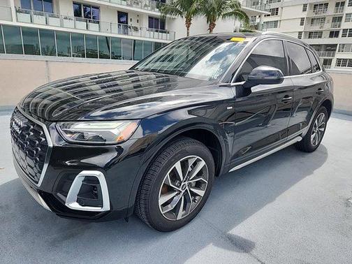 2024 Audi Q5 45 S line Premium