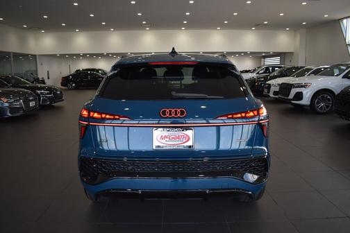 Malpelo Blue 2026 Audi Q3 TFSI quattro S tronic