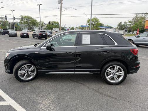Mythos Black Metallic 2023 Audi Q3 45 S line Premium Plus