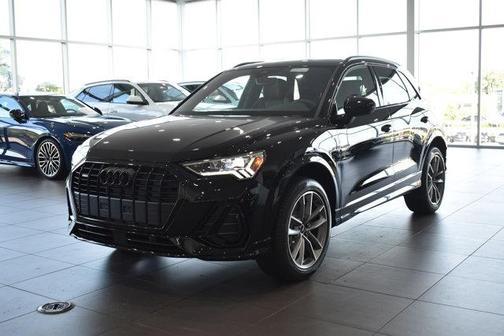 2025 Audi Q3 Premium 45 TFSI S line quattro Tiptronic