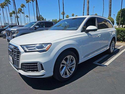 2021 Audi Q7 45 Premium