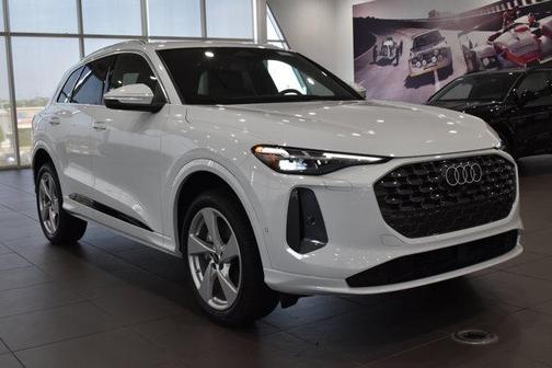 2025 Audi Q5 Premium Plus