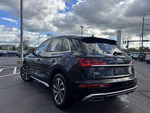 2023 Audi Q5 45 S line Premium