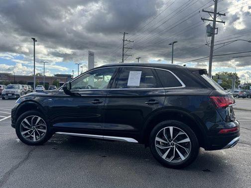2023 Audi Q5 45 S line Premium