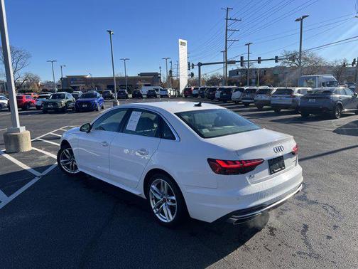 2022 Audi A4 45 S line Premium Plus