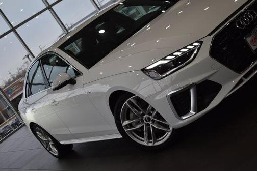 2022 Audi A4 45 S line Premium Plus