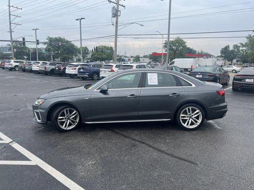 2022 Audi A4 45 S line Premium Plus