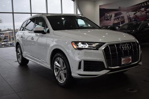 2022 Audi Q7 55 Premium Plus