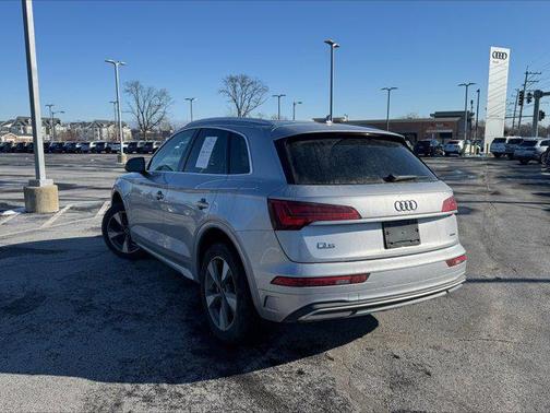 2023 Audi Q5 40 Premium
