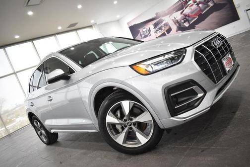 2023 Audi Q5 40 Premium