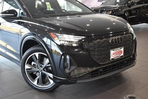 2024 Audi Q4 e-tron Prestige 50 quattro