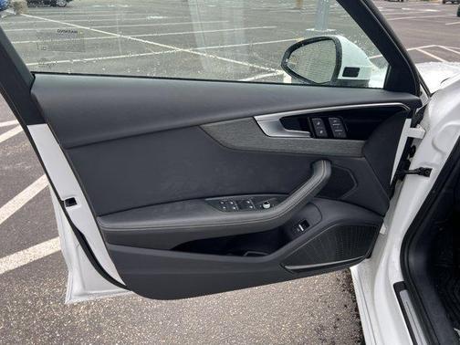 2023 Audi A4 45 S line Premium Plus