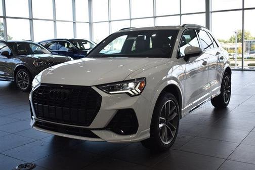 2025 Audi Q3 Premium 45 TFSI S line quattro Tiptronic