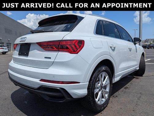 2024 Audi Q3 Premium 45 TFSI S line quattro Tiptronic