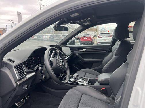 2024 Audi SQ5 3.0T Premium Plus