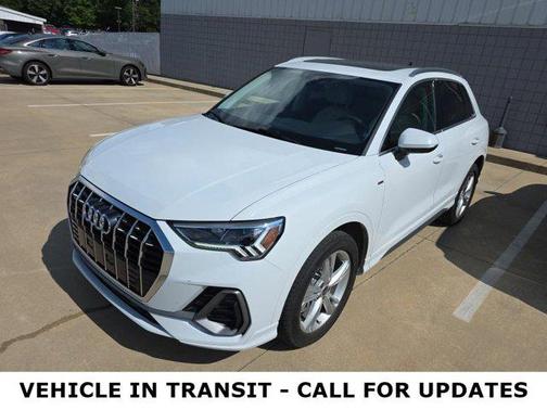 Glacier White Metallic 2023 Audi Q3 45 S line Premium Plus