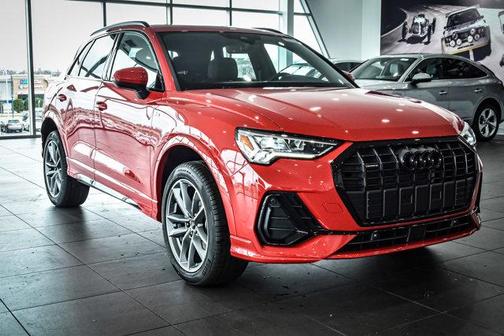 2025 Audi Q3 Premium 45 TFSI S line quattro Tiptronic