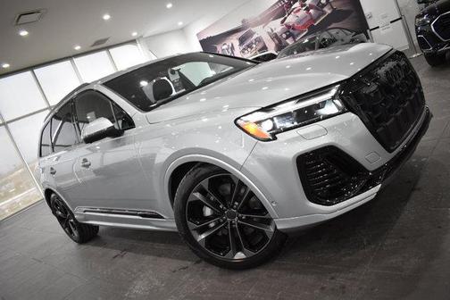 2026 Audi Q7 55 Premium Plus