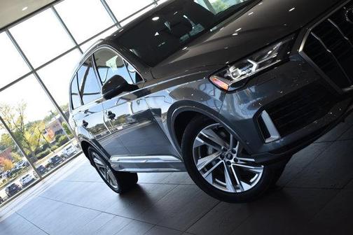 2021 Audi Q7 55 Premium Plus